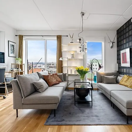 Lovely In The Center Of Apartment *
